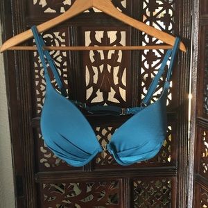 DDD Venus brand turquoise bikini top